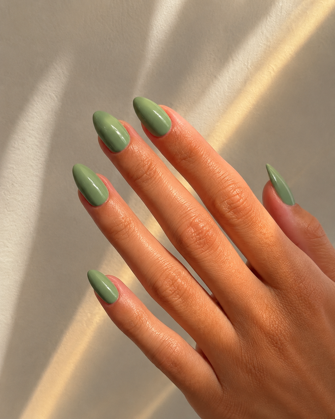 Press-On Nails Vert Sauge – Forme Amande