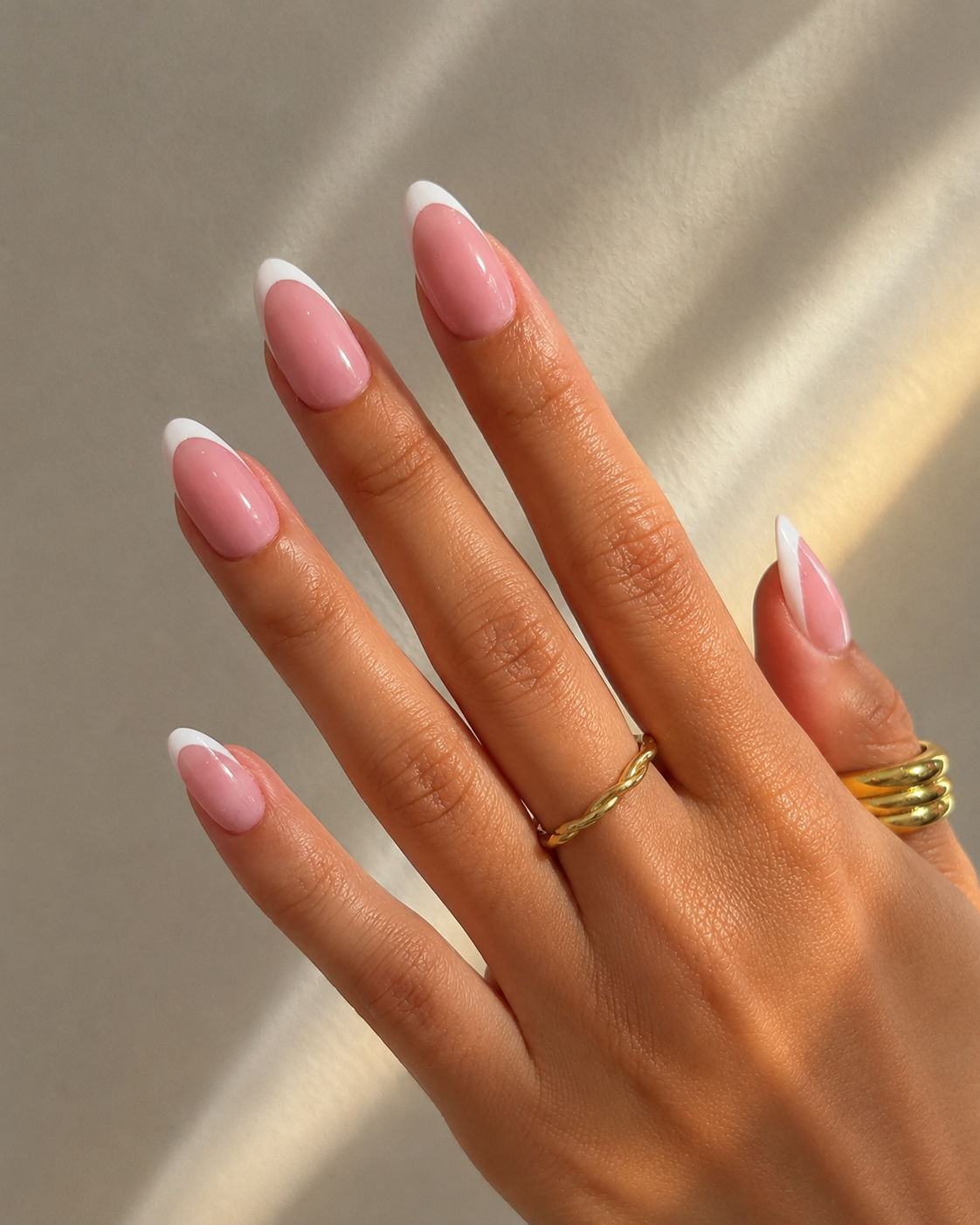 Press-On Nails La French Classique - Forme Amande