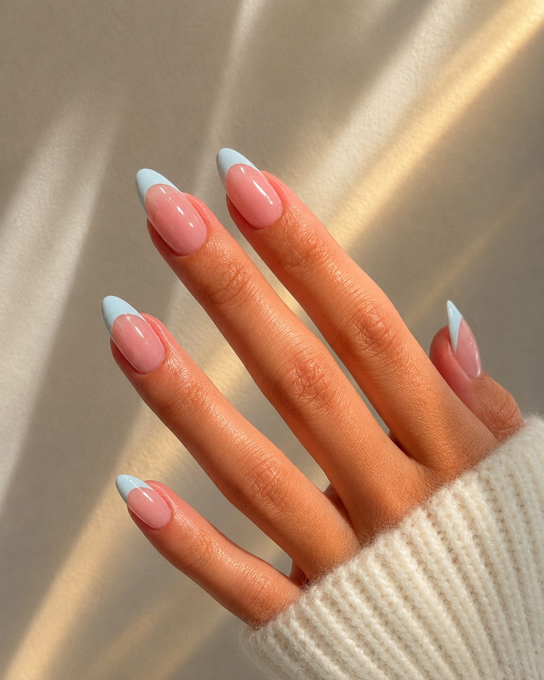 Press-On Nails French Bleu Ciel - Forme Amande