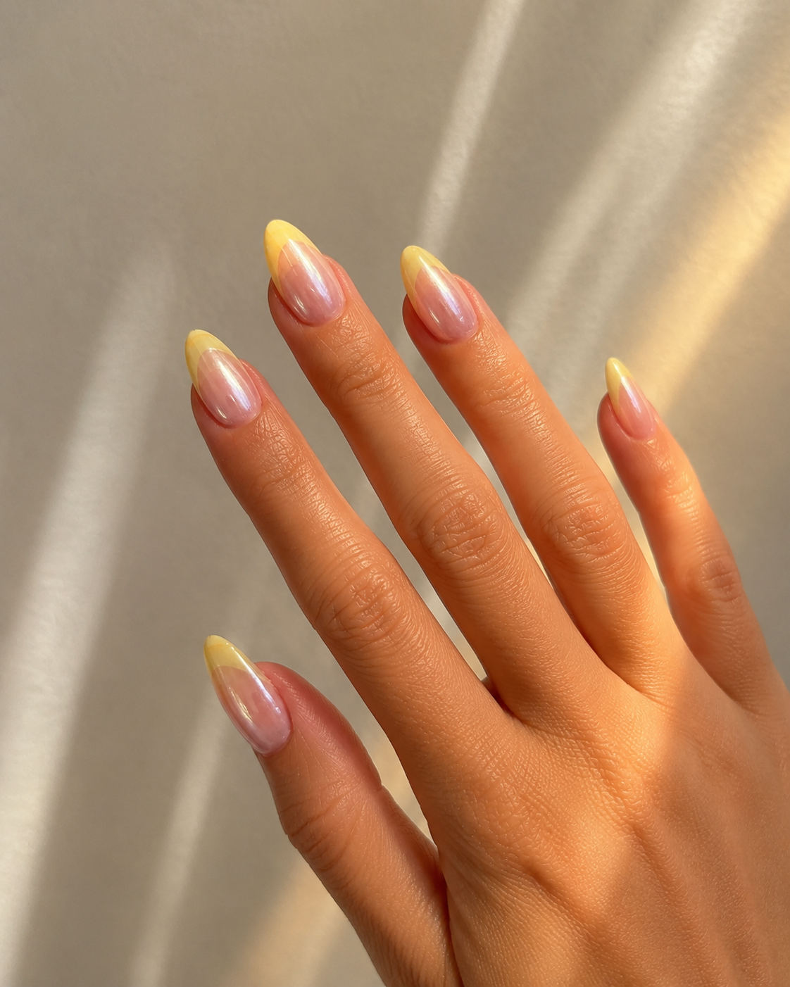 Press-On Nails French Jaune Chrome - Collection Glazed