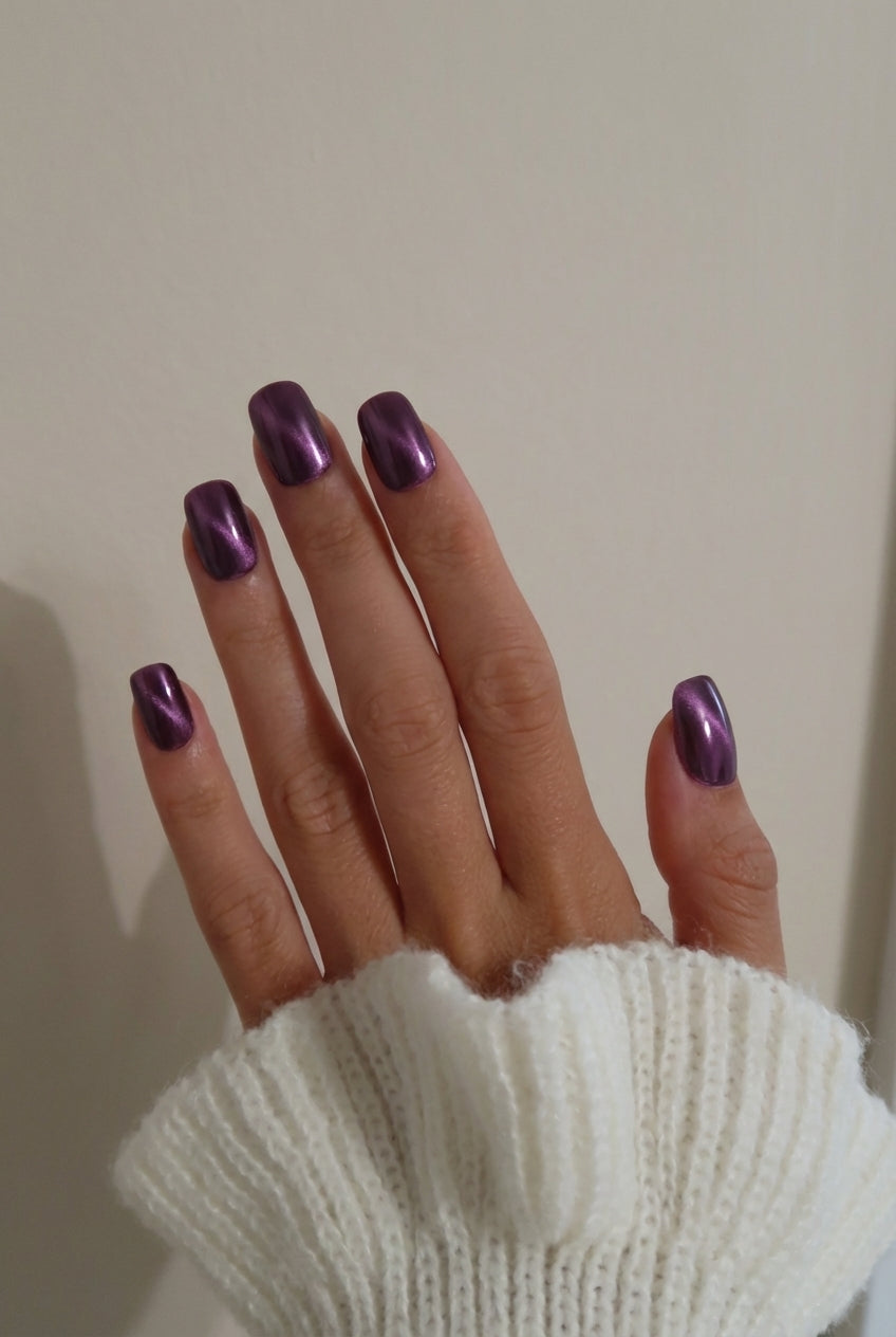 PRESS-ON NAILS EFFET "CAT EYE" PRUNE - COLLECTION GLAZED