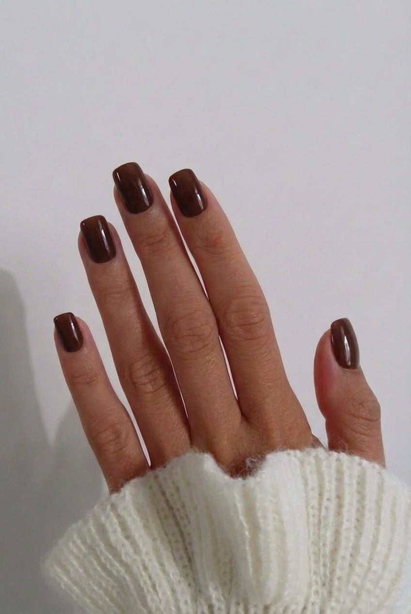 PRESS-ON NAILS MARRON FONCE