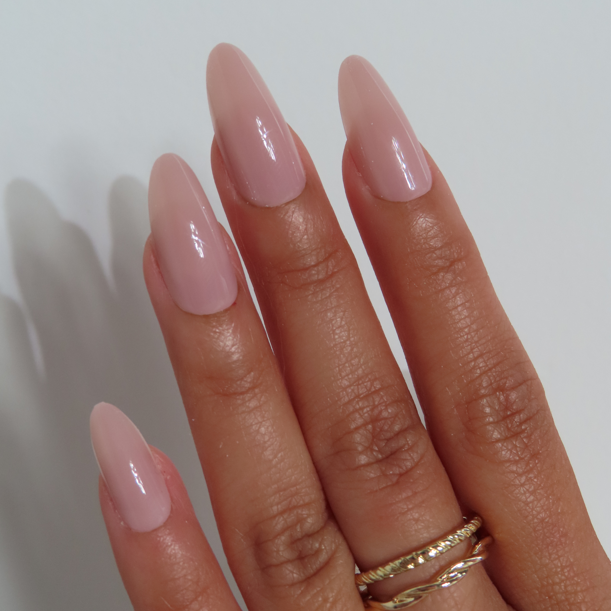 Press-On Nails Gel Effect – Kendall Forme Amande medium