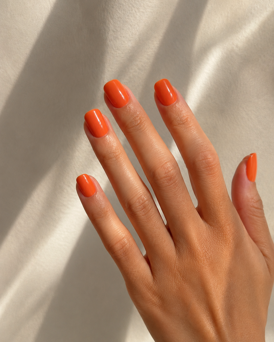 Press-On Nails Orange Eclat - Forme Courte carrée